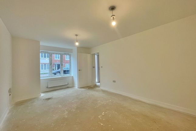 Plot 4, Berryfield, March photo 3