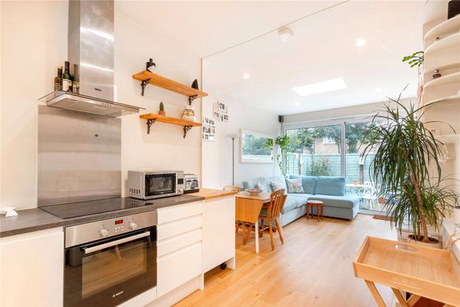 Thumbnail Flat for sale in Framfield Road, Mitcham