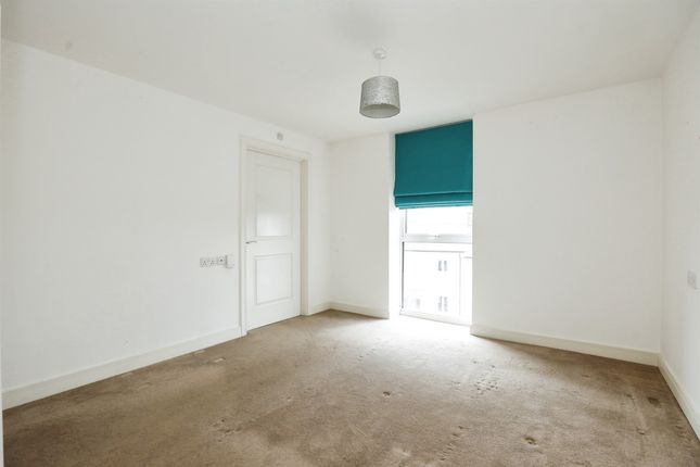 Flat for sale in High Street, Upton, Northampton