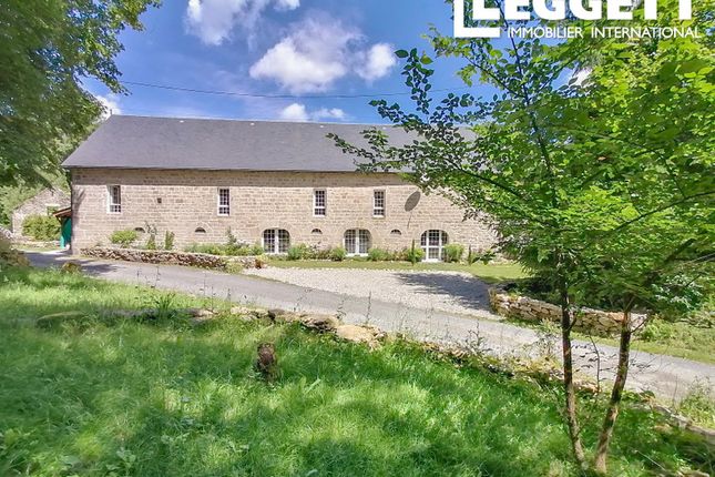 Thumbnail Villa for sale in Saint-Hilaire-Les-Courbes, Corrèze, Nouvelle-Aquitaine