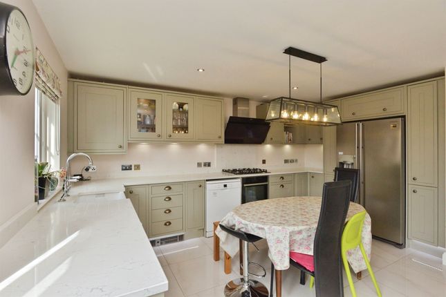 16, Goodrich Green, Milton Keynes photo 2