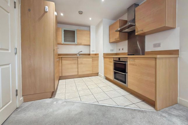 2 Vervain Court, Swindon photo 4