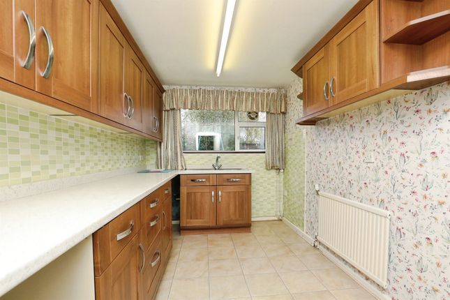 16, Pound Green Lane, Thetford photo 2
