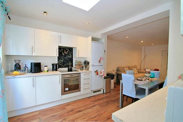 Flat 2, 33 Hindes Road, Harrow photo 4