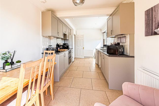 3, Cedar Grove, Burnham-On-Crouch photo 4