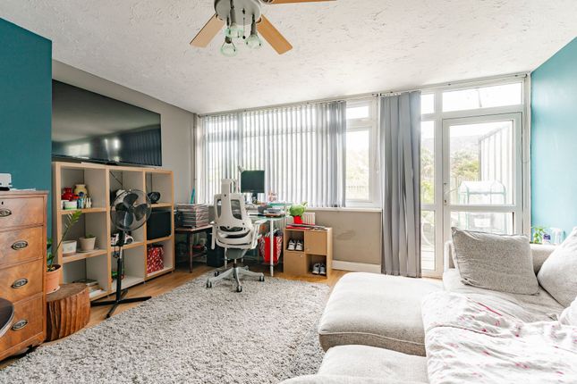 Thumbnail Maisonette for sale in Northfields, Norwich