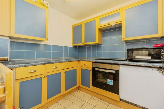 306, Melrose Apartments, 159, Hathersage Road, Greater Manchester photo 2