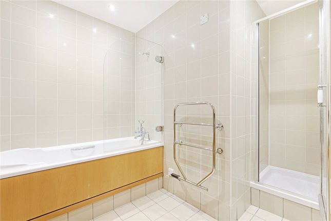 Flat to rent in Argyll Street, London