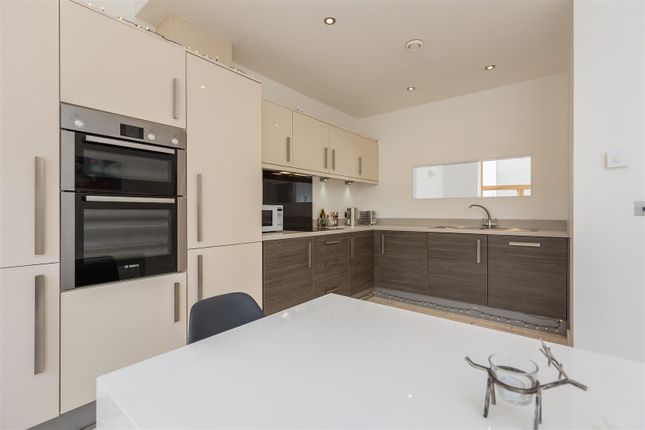12, Spire View, Pickering photo 3