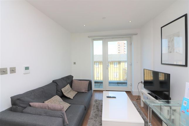 10, 657, Commercial Road, London photo 5