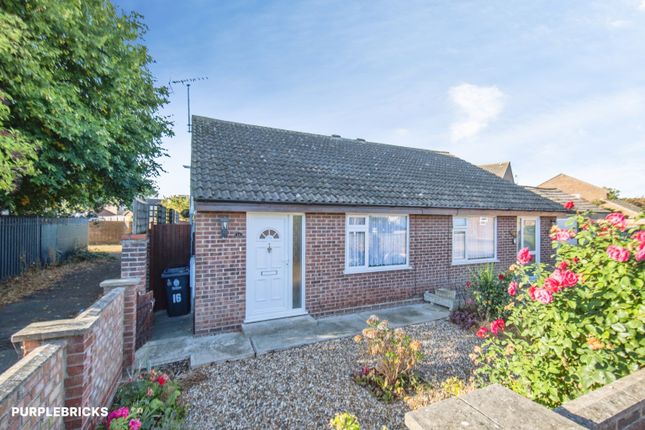 2-bed semi-detached on 16, Smythe Close, Clacton-on-Sea, £190,000