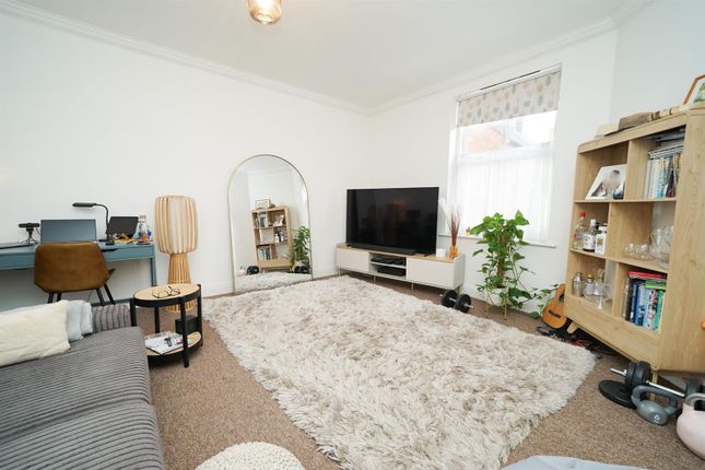 2, Clarendon House, Linslade photo 2