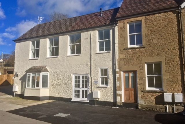 Thumbnail Flat to rent in High Street, Bruton