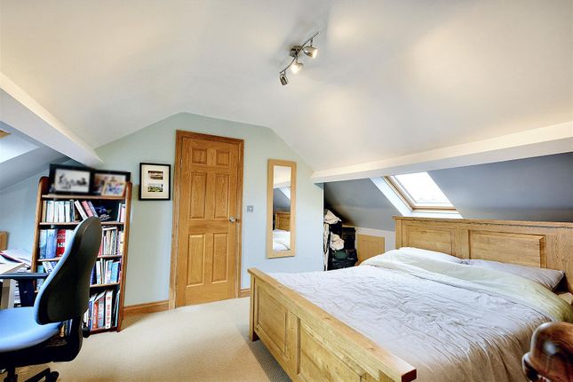 Bedroom 5_1.Jpg
