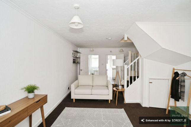 48a Aldborough Road South, Ilford photo 2