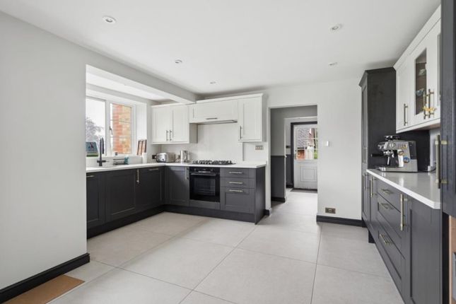 Primrose Lodge, London Road, Rickmansworth photo 4