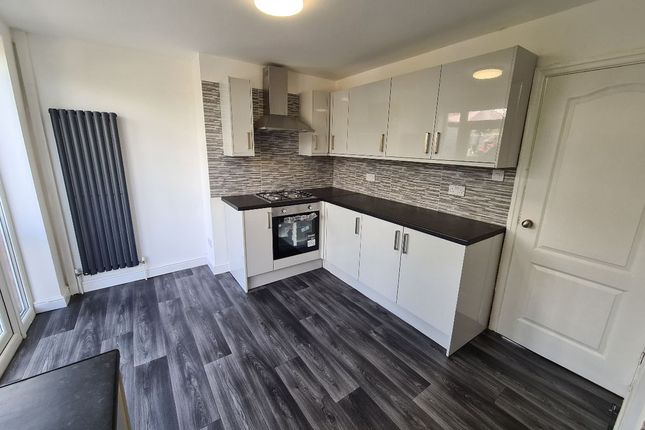 64 Springfield Road, Manchester photo 5