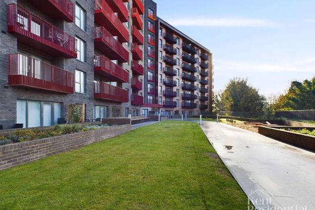 Studio for sale in Springfield Park, Mill Wood, Maidstone