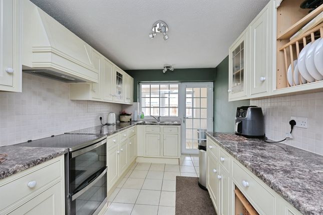 27, Walnut Close, Foulden photo 4