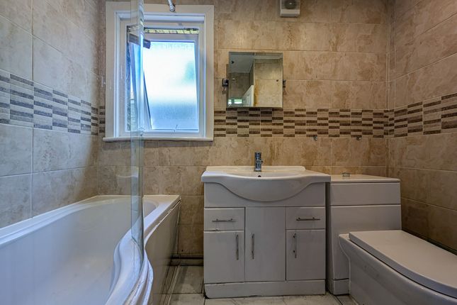 69 Quadrant Road, Thornton Heath photo 5