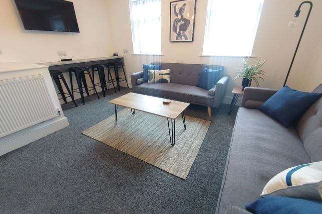 Flat 2, 176 Boaler Street, Liverpool photo 4