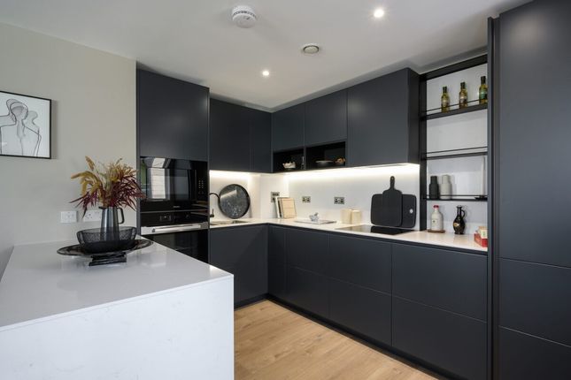 Flat for sale in Emerald Quarter, Woodberry Grove