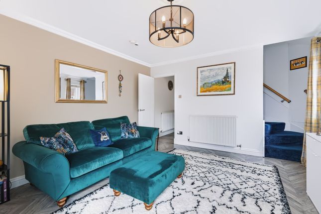 15 Keppock Place, Falkirk photo 4
