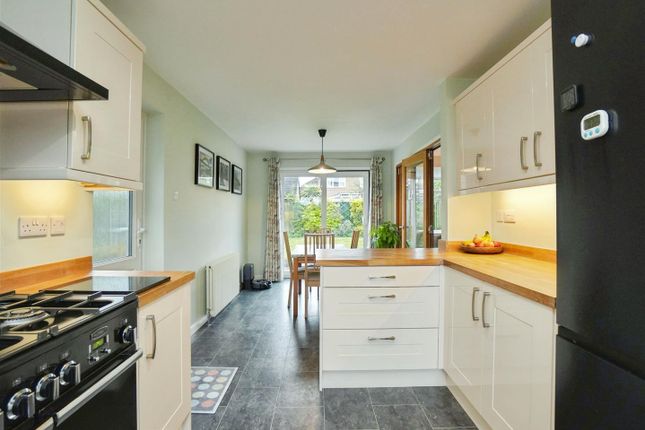 6, Walnut Close, York photo 4
