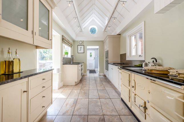 Detached house for sale in Dashwood Road Banbury, Oxfordshire