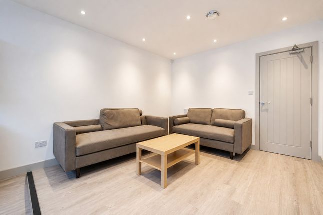 TIVERTON ROAD, BIRMINGHAM photo 5