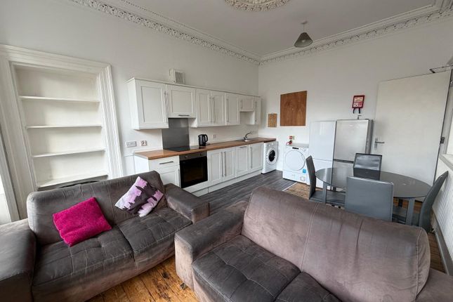 3/L, 32, Castle Street, Dundee photo 3