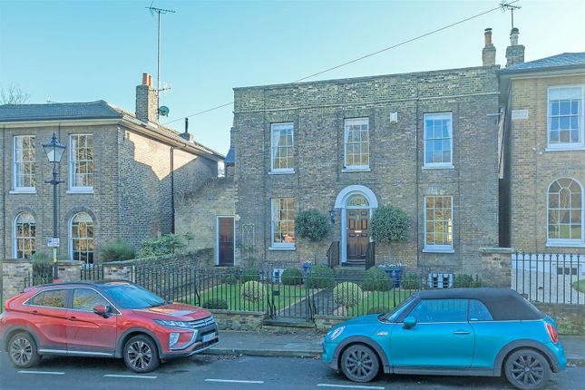 Medway Road Gillingham Me7 5 Bedroom Detached House For Sale
