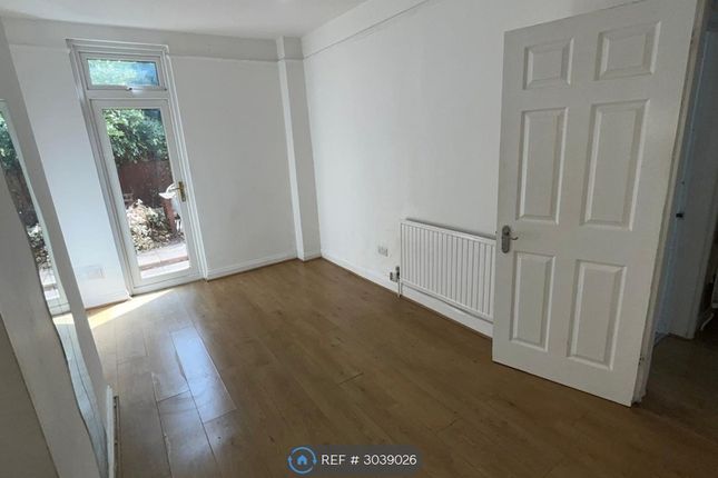 Ingatestone Road, London photo 3