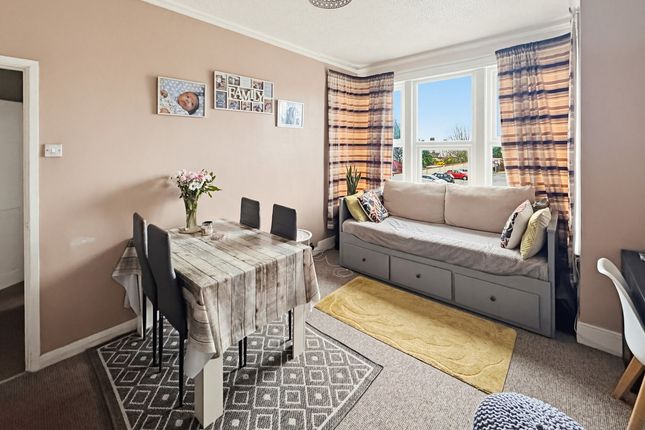 5b, Ambleside Drive, Southend-on-sea photo 3