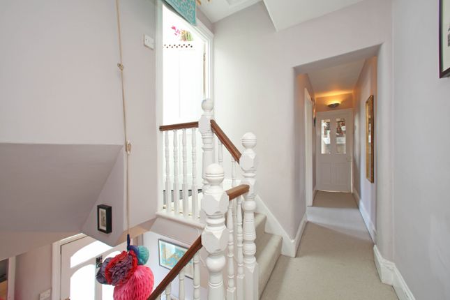 Terraced house for sale in Oldhill Street, London