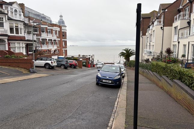 Flat 320, Homecove House, Holland Road, Westcliff-On-Sea photo 2