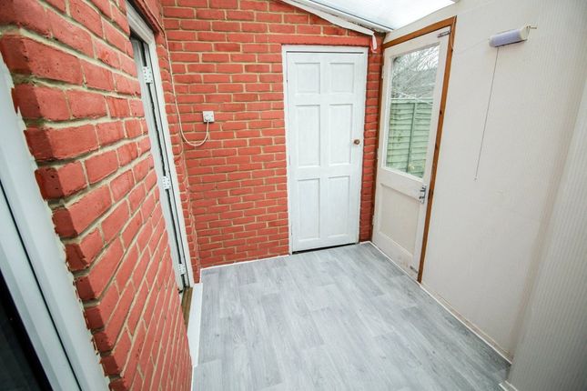 157, Launcelot Close, Hampshire photo 4