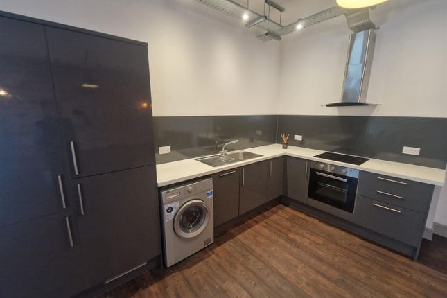 Apartment 4 Churchill Buildings, 128, Walter Road, Swansea photo 2