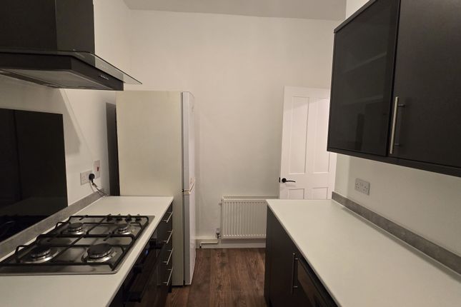 Lndn-She925 - 10 10,, Sheaveshill Court, London photo 5