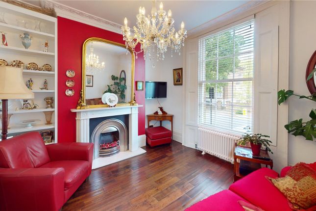 End terrace house for sale in Downham Road, London