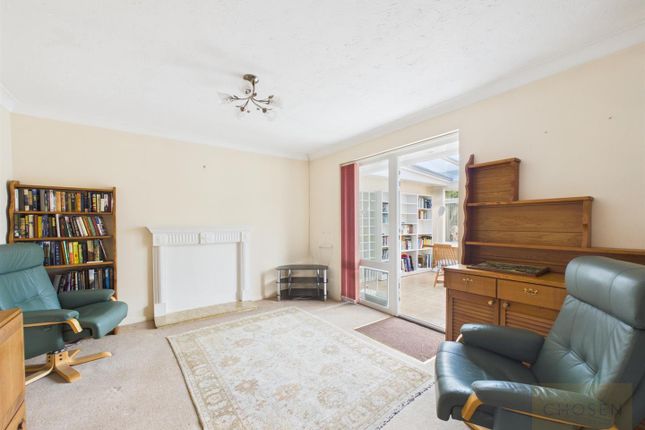 3, Marleyfield Close, Gloucester photo 2