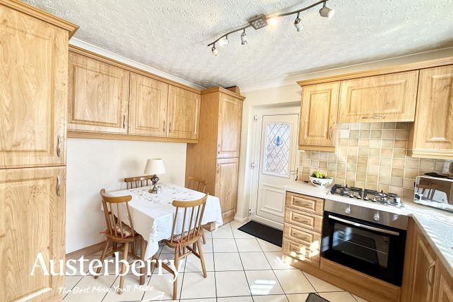 9, Nutbrook Avenue, Stoke-On-Trent photo 3