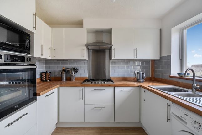 16, Snowdrop Close, Devon photo 4