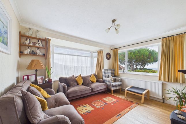 27, Carlton Drive, Paignton photo 3