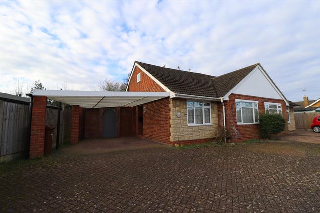 Semi-detached bungalow for sale in Norman Close, Hempstead, Gillingham
