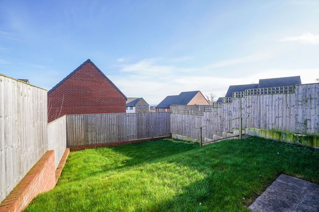 84 Stonecliffe Road, Sheffield photo 4