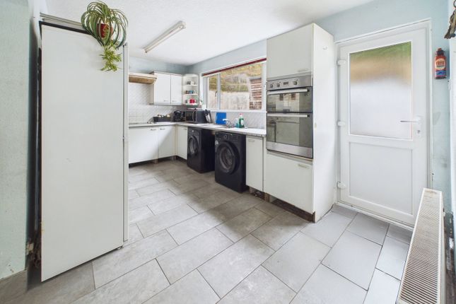 25, Albany Road, Paignton photo 4