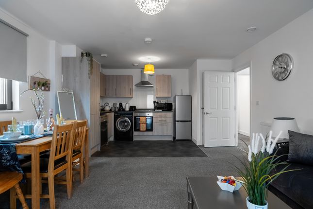 Flat to rent in Colnbrook By Pass, Slough