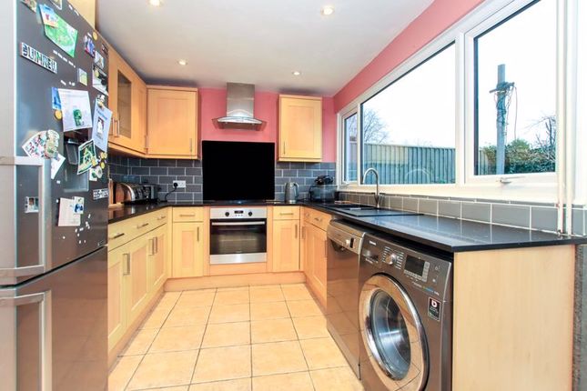 End terrace house for sale in Faversham Close, Tring