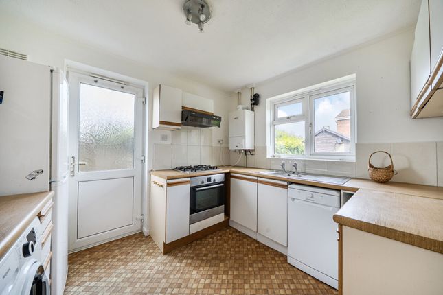 11 Sunningdale Gardens, Bognor Regis photo 3